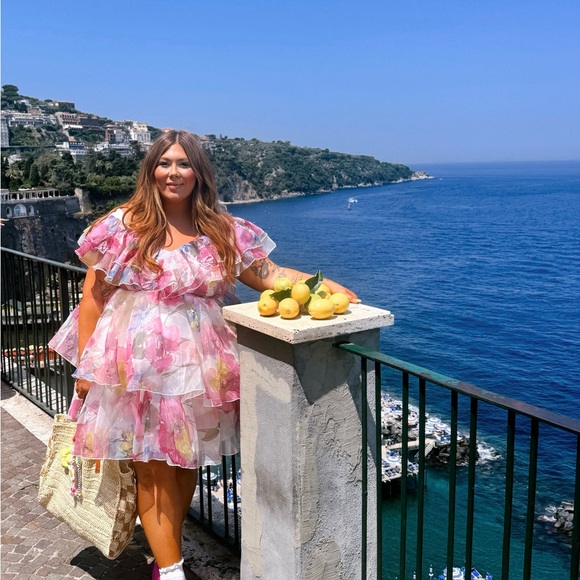 Meet your Posher, Lauren - Picture 17 of 17